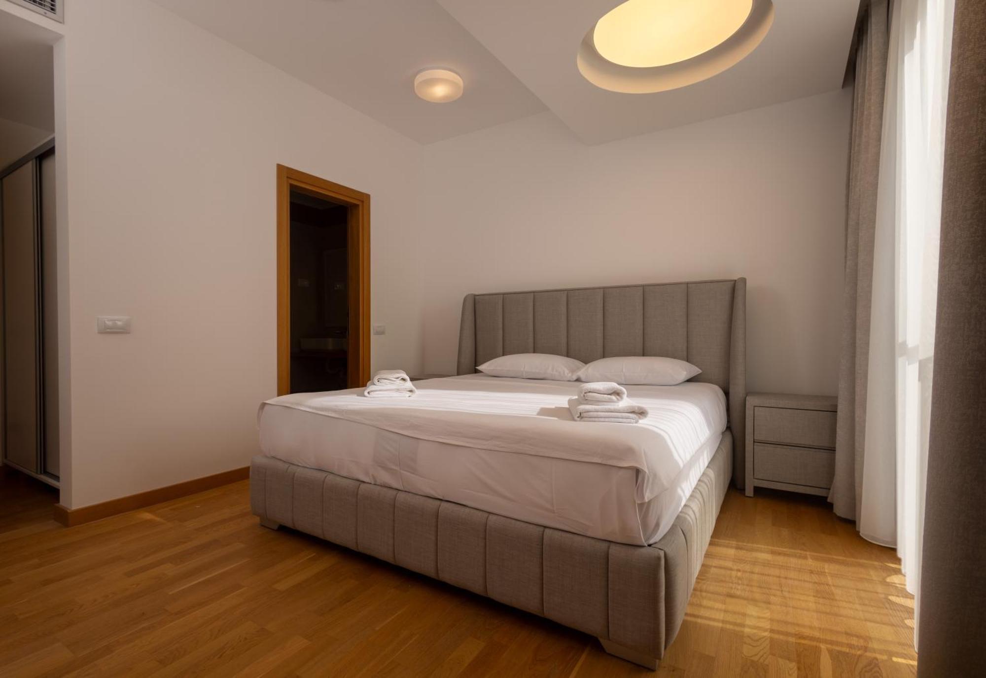 Panorama Bay Luxury Apartments โกตอร์ ภายนอก รูปภาพ