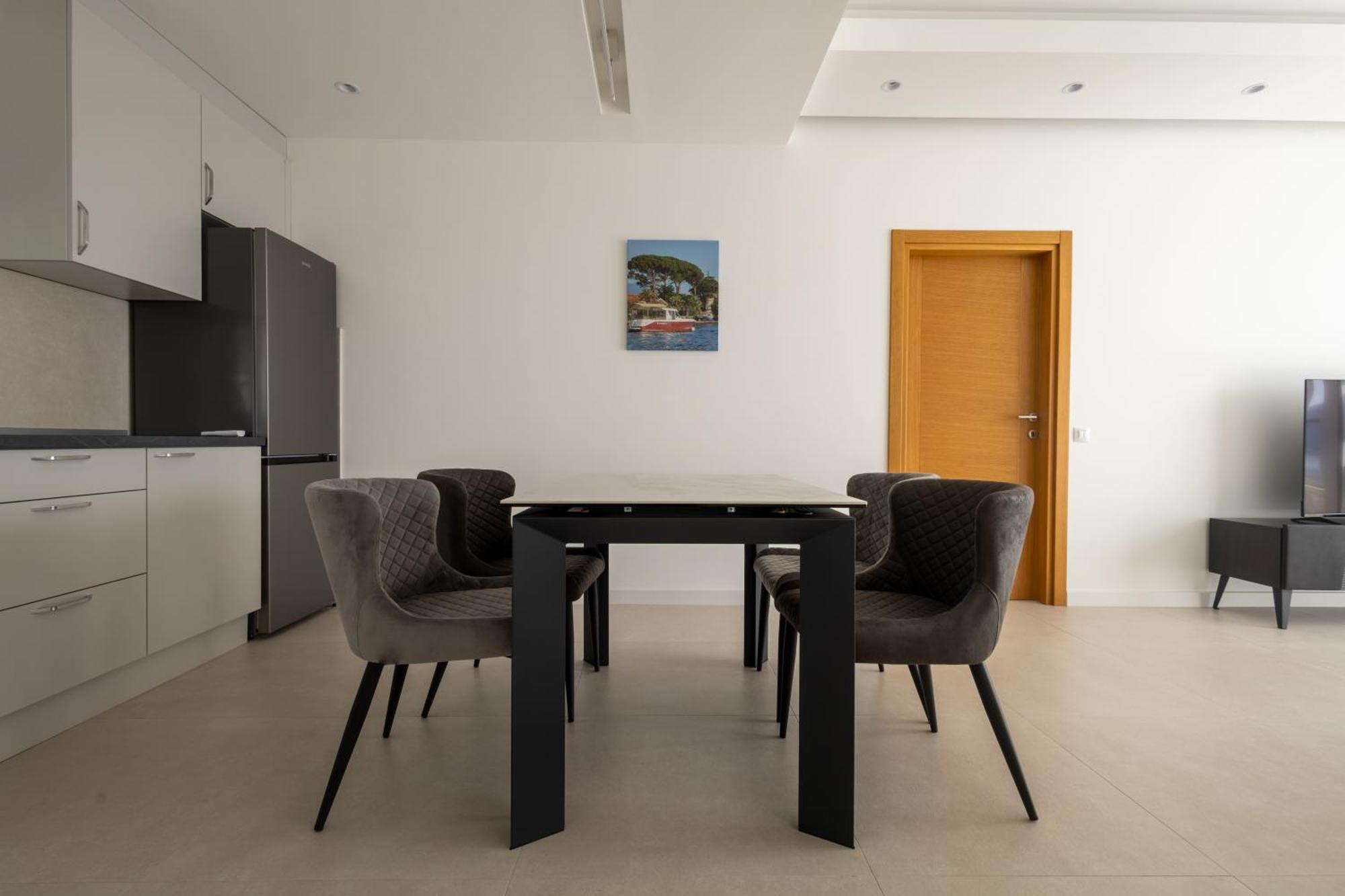 Panorama Bay Luxury Apartments โกตอร์ ภายนอก รูปภาพ