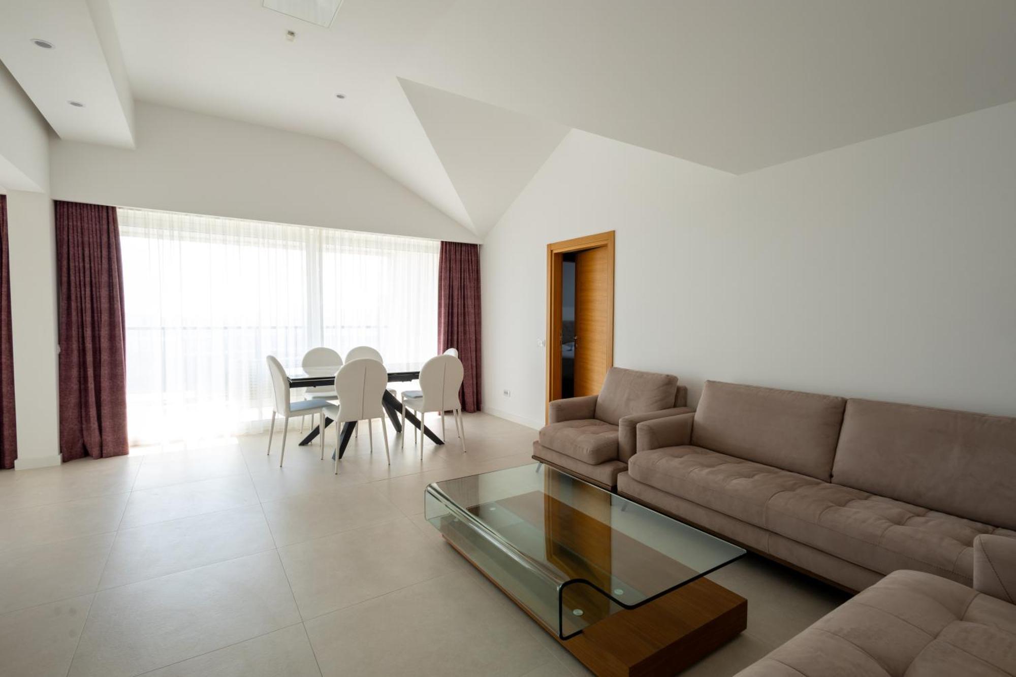 Panorama Bay Luxury Apartments โกตอร์ ภายนอก รูปภาพ