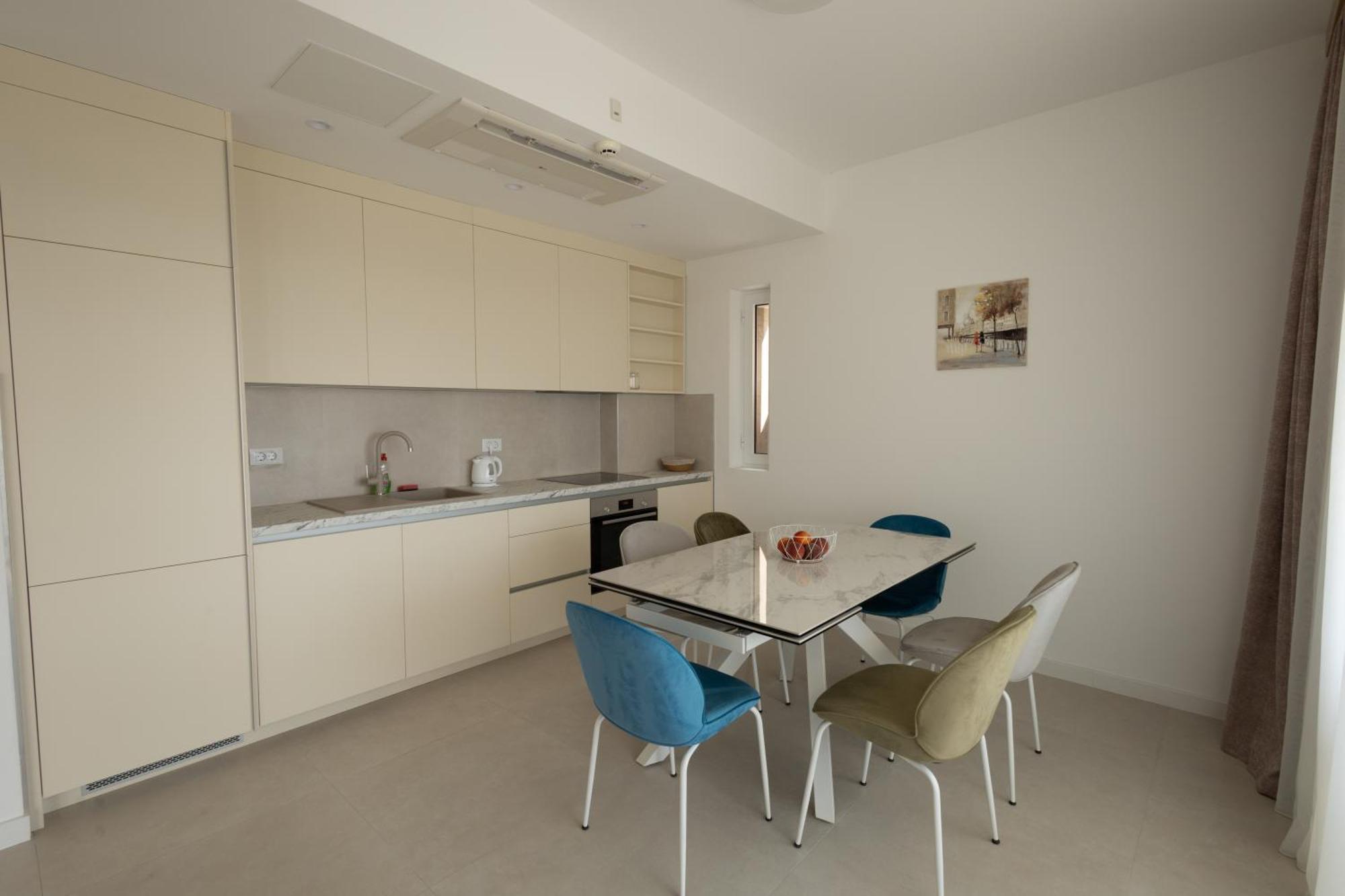 Panorama Bay Luxury Apartments โกตอร์ ภายนอก รูปภาพ