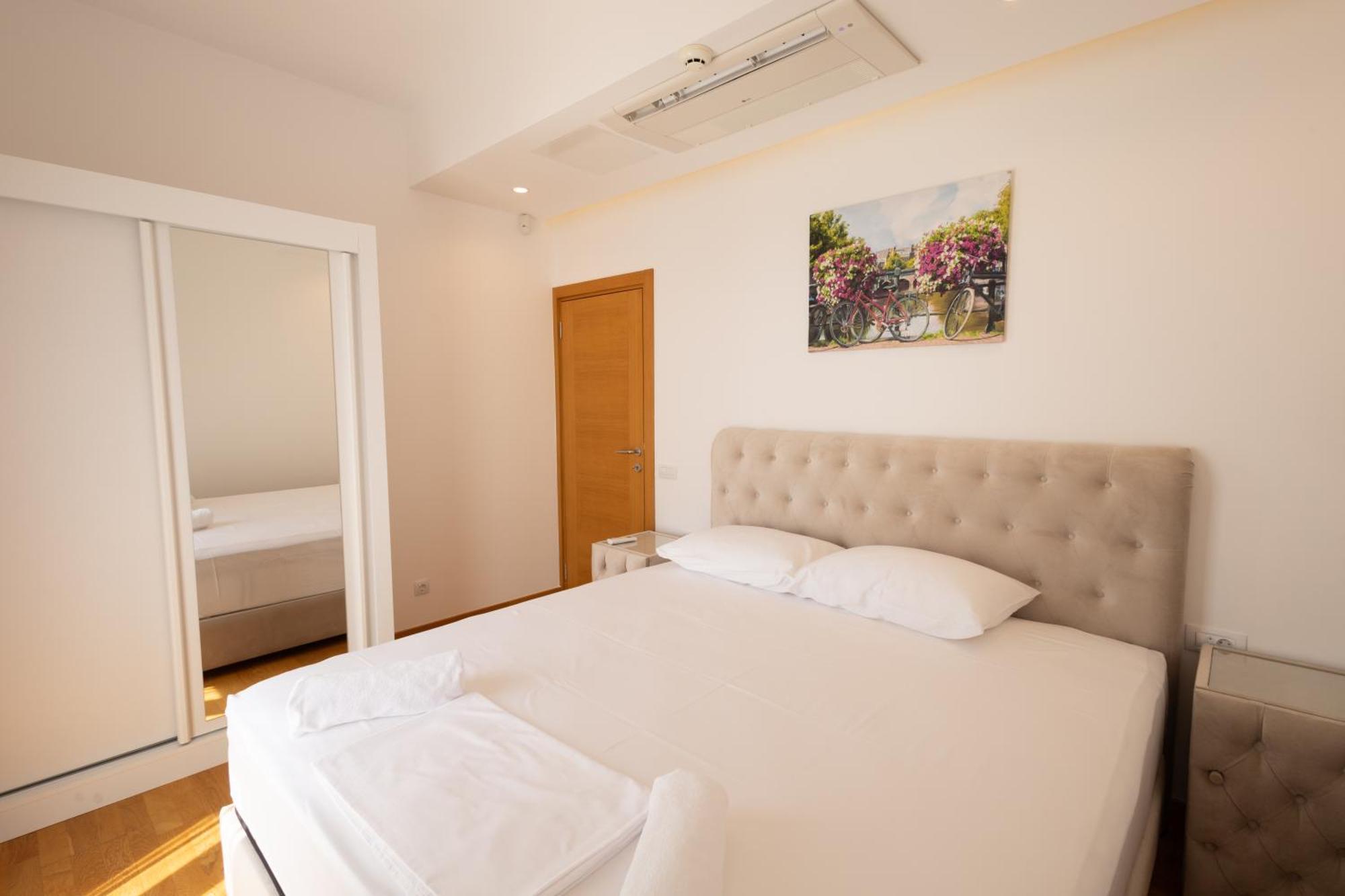 Panorama Bay Luxury Apartments โกตอร์ ภายนอก รูปภาพ