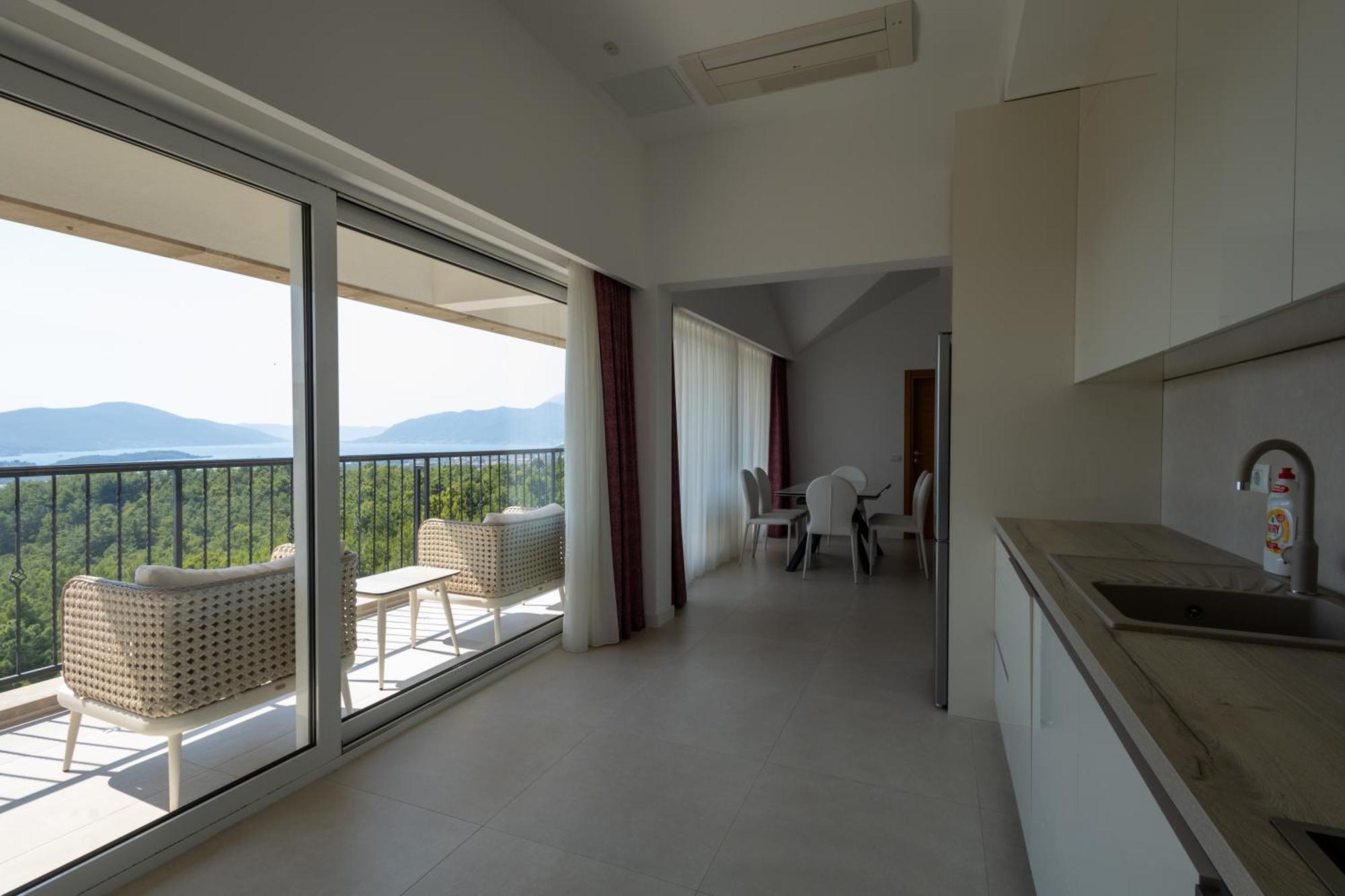 Panorama Bay Luxury Apartments โกตอร์ ภายนอก รูปภาพ