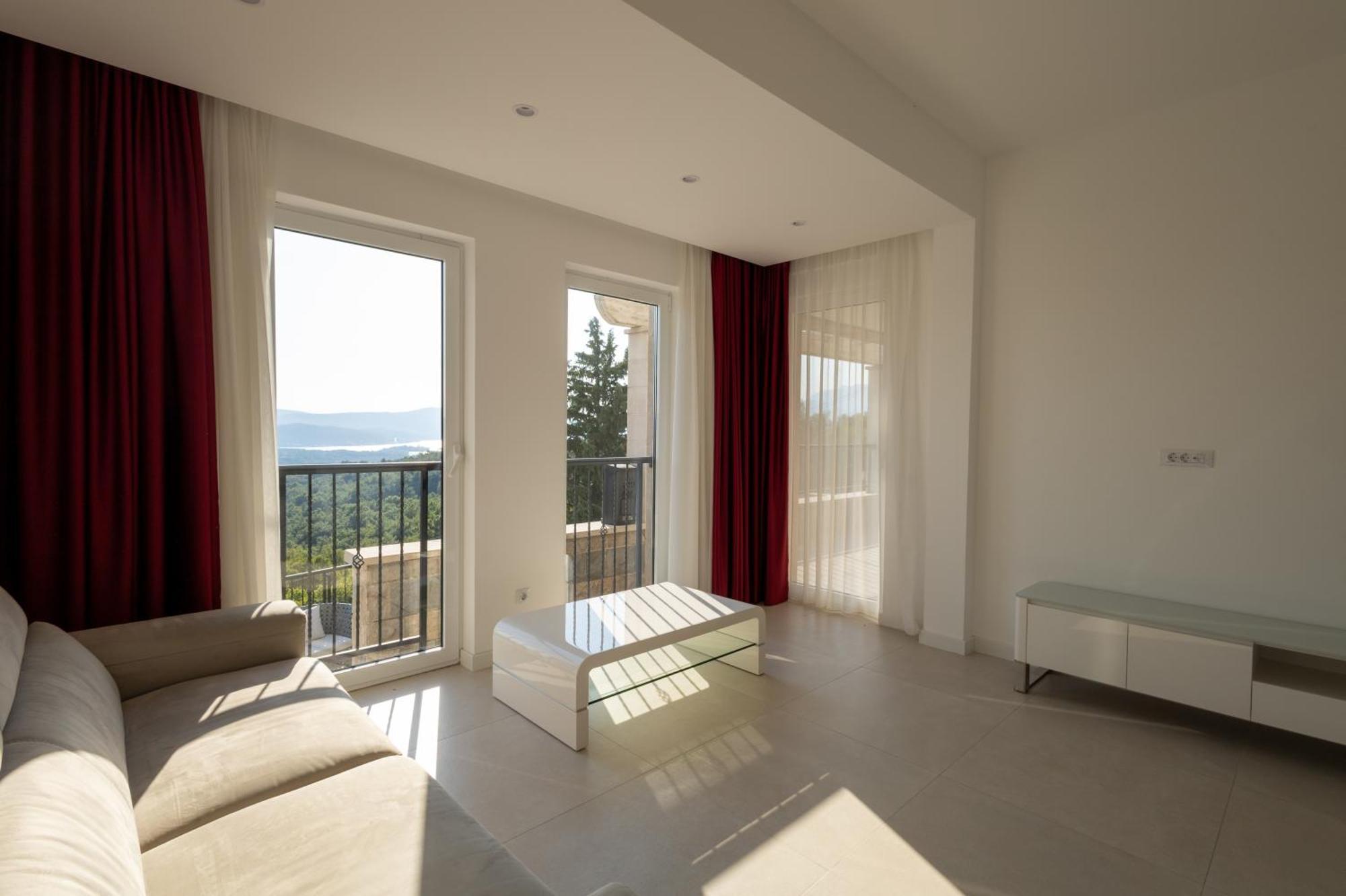Panorama Bay Luxury Apartments โกตอร์ ภายนอก รูปภาพ
