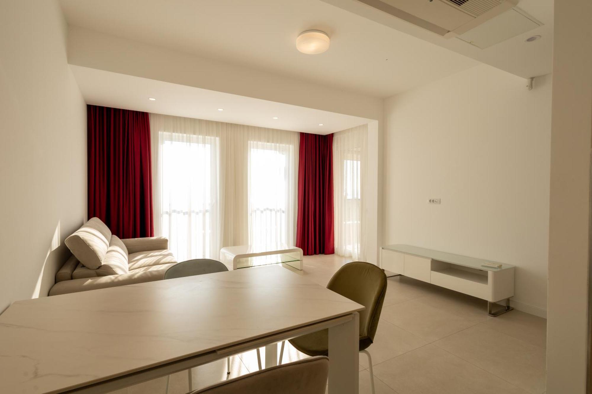 Panorama Bay Luxury Apartments โกตอร์ ภายนอก รูปภาพ